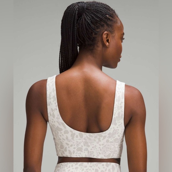 Lululemon Align V-Neck Bra *Light Support, C/D Cup - Picture 2 of 8